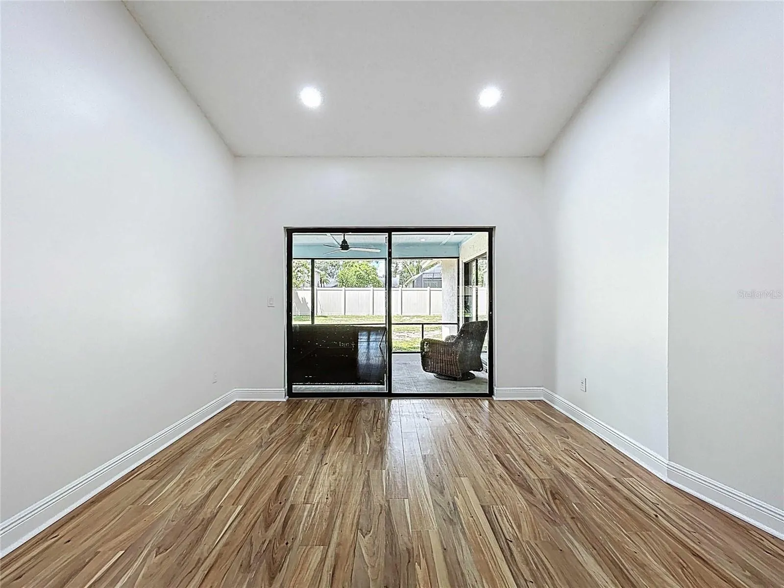 2556 ARBORWOOD DR