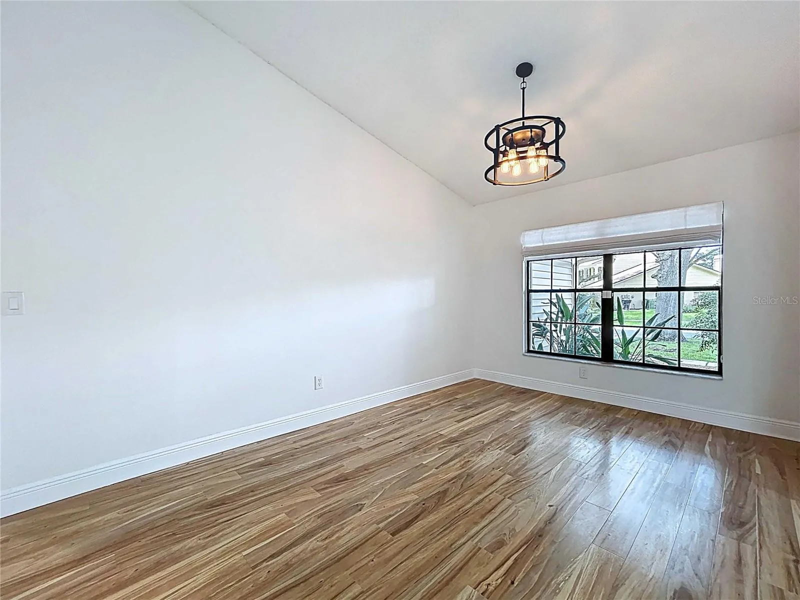2556 ARBORWOOD DR