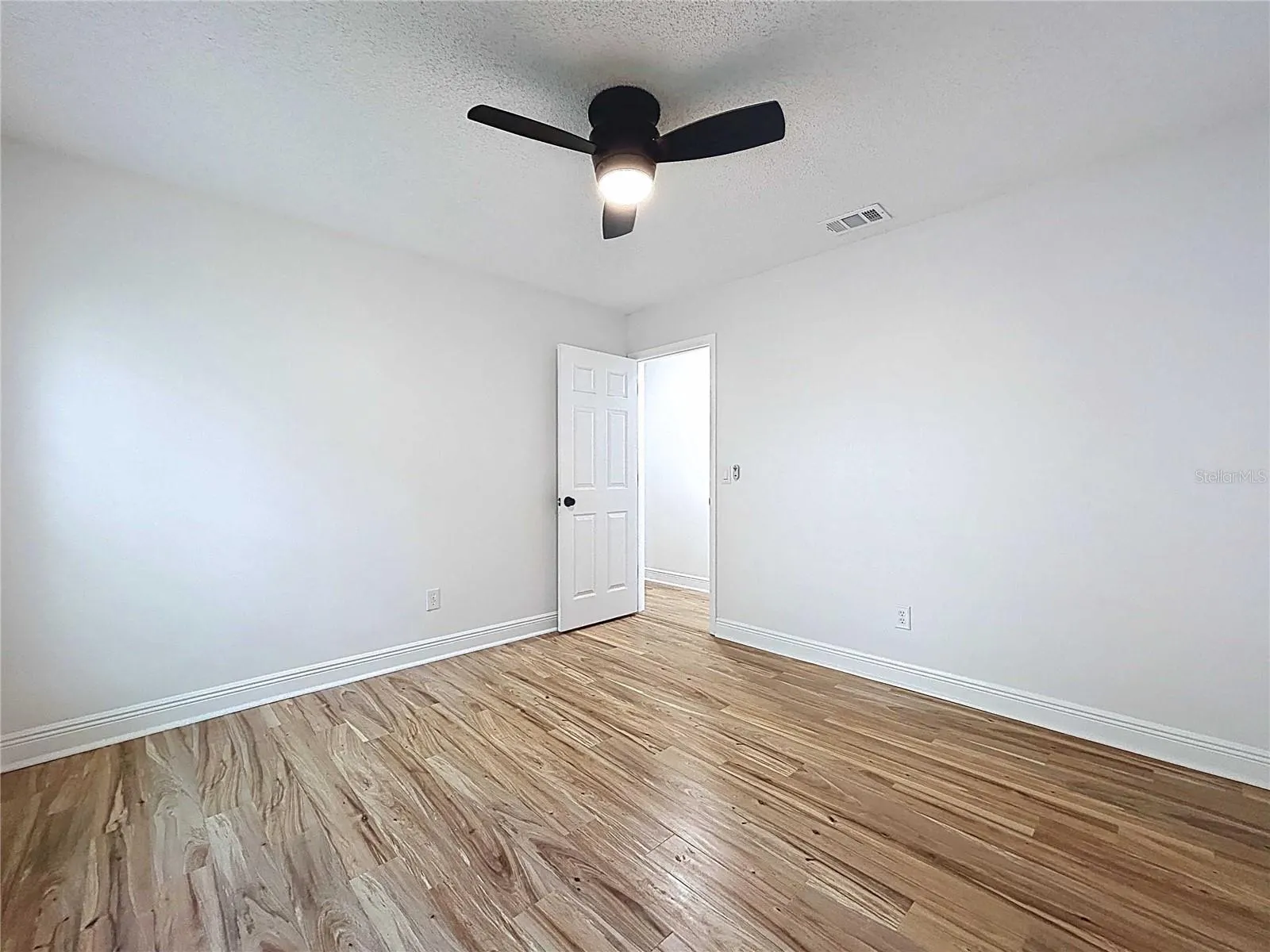 2556 ARBORWOOD DR