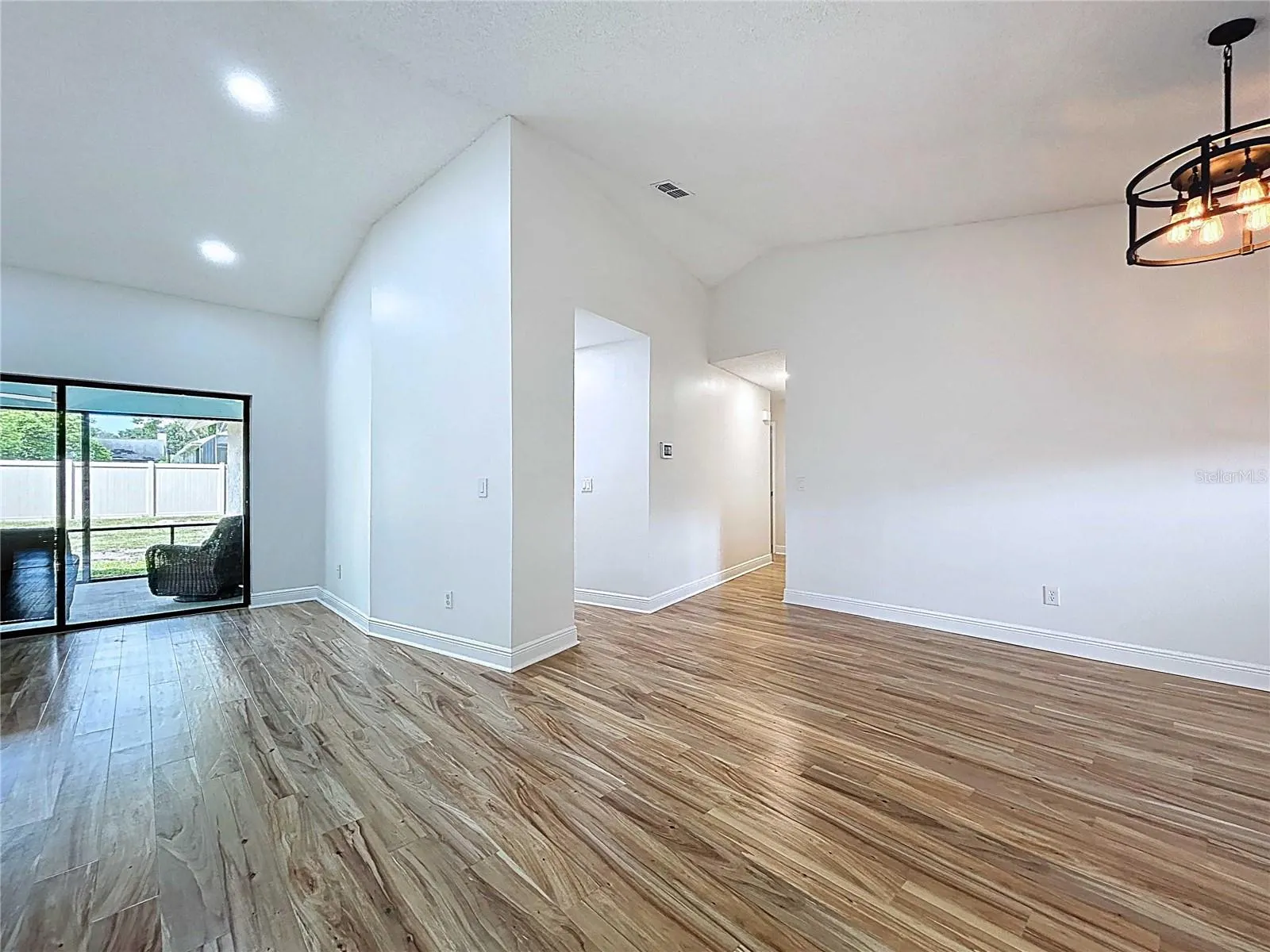 2556 ARBORWOOD DR