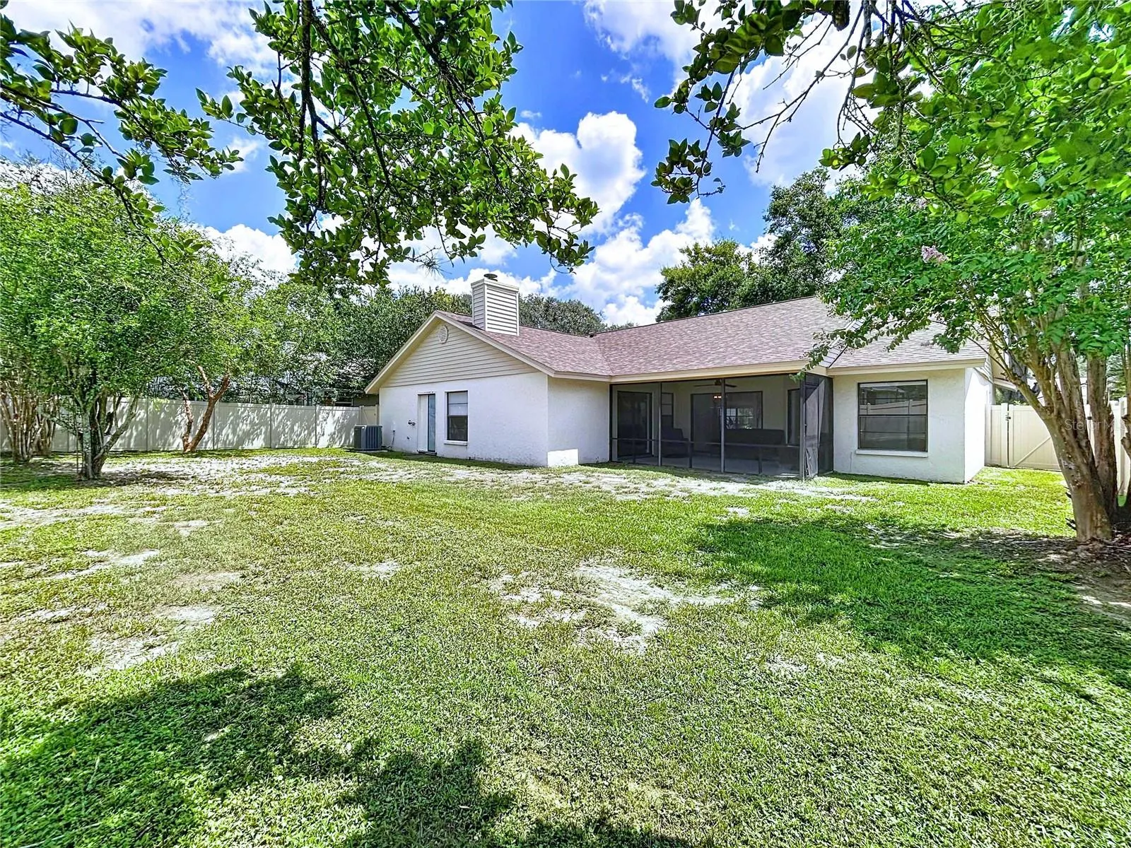 2556 ARBORWOOD DR
