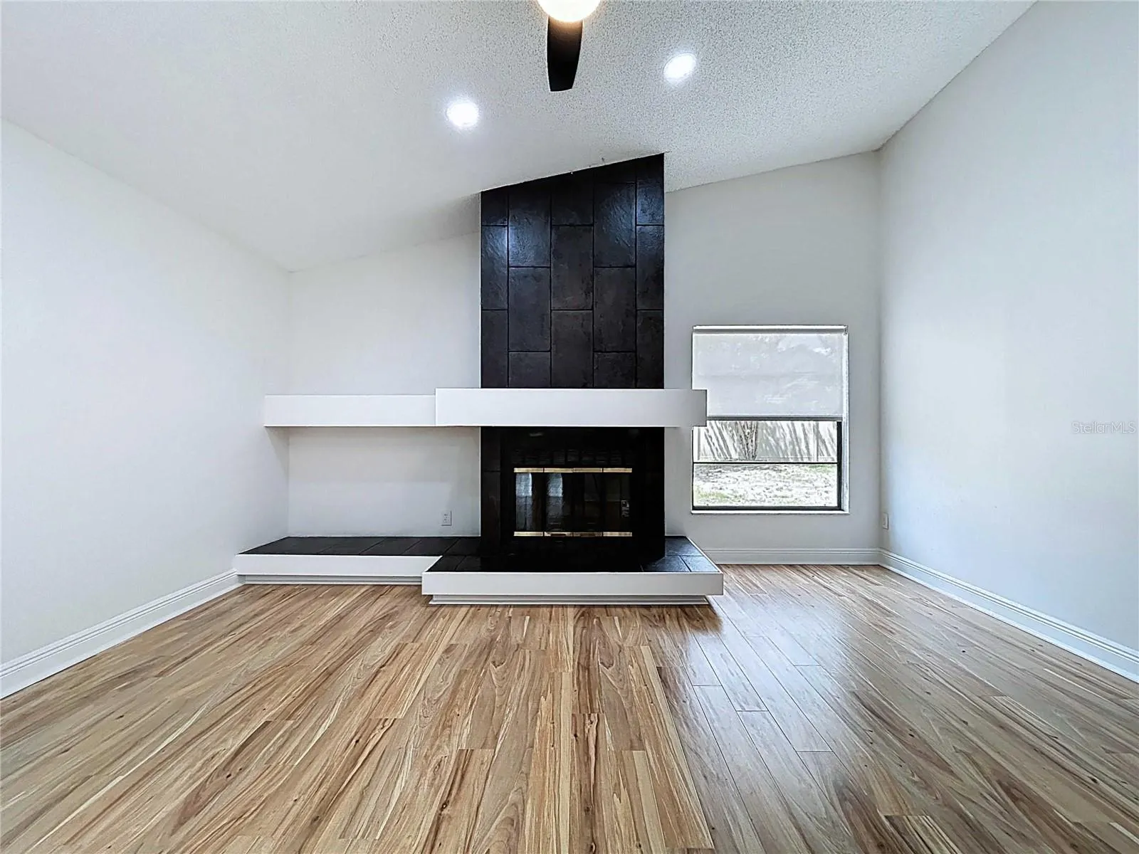 2556 ARBORWOOD DR