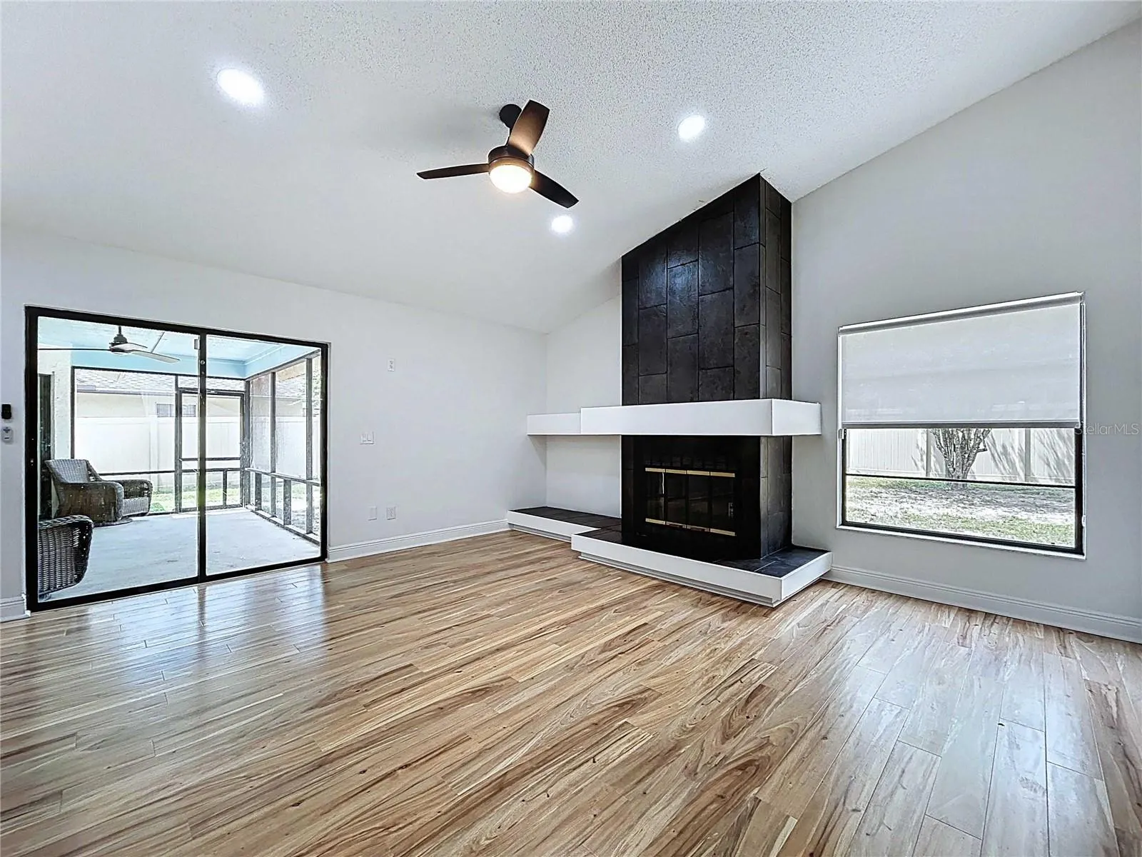2556 ARBORWOOD DR