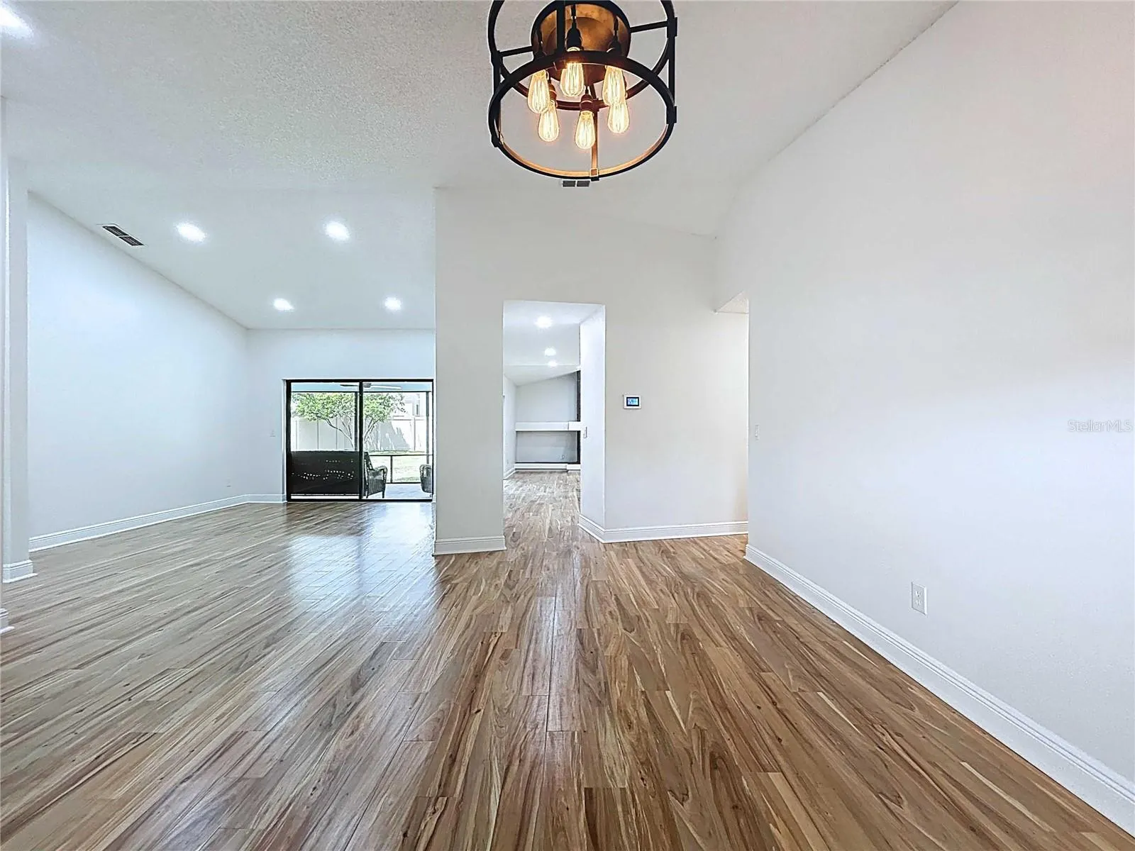 2556 ARBORWOOD DR