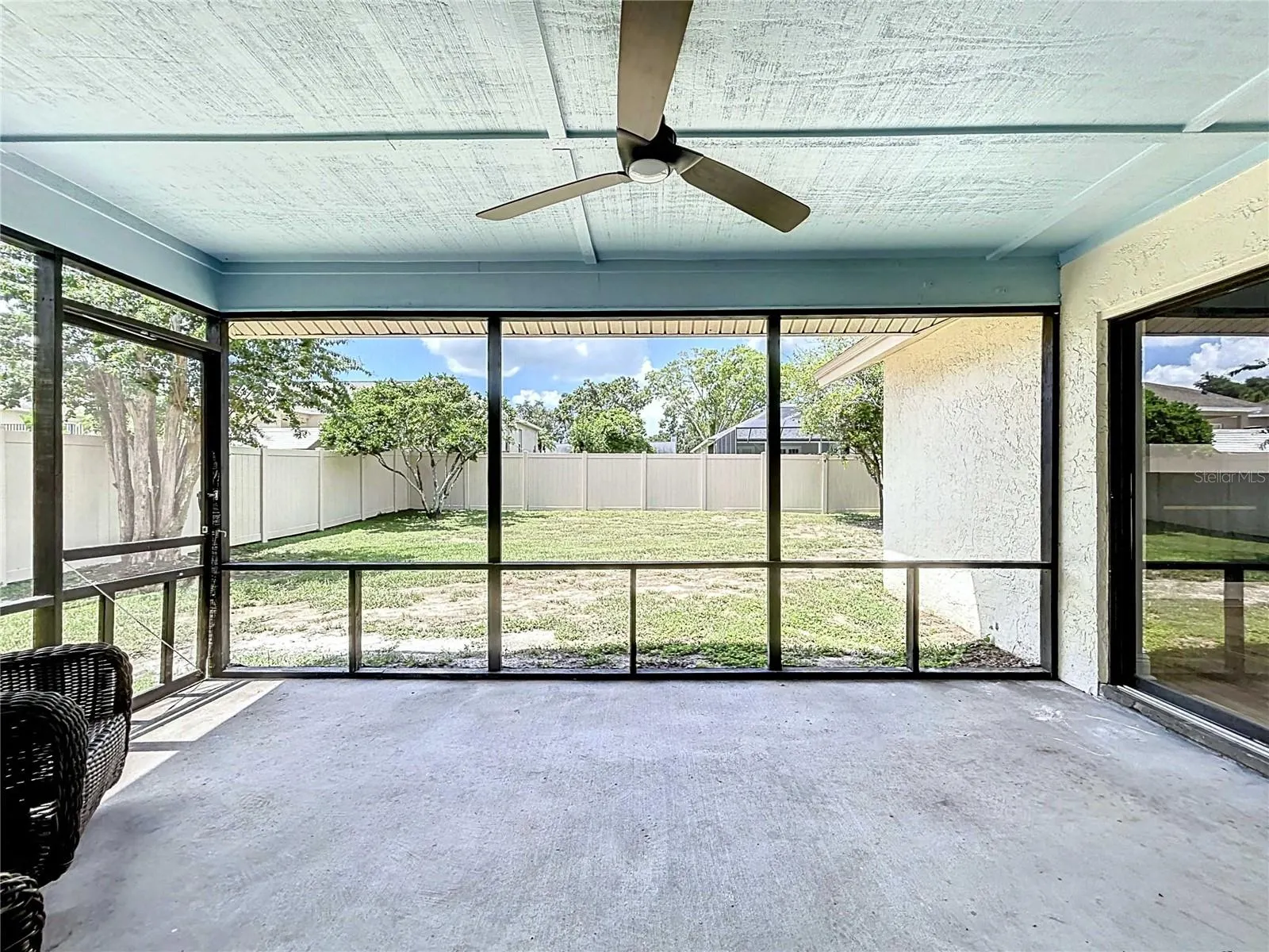 2556 ARBORWOOD DR