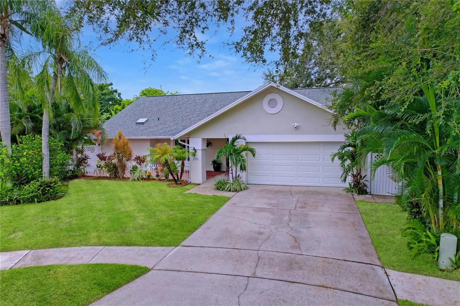 1580 SADDLE CT