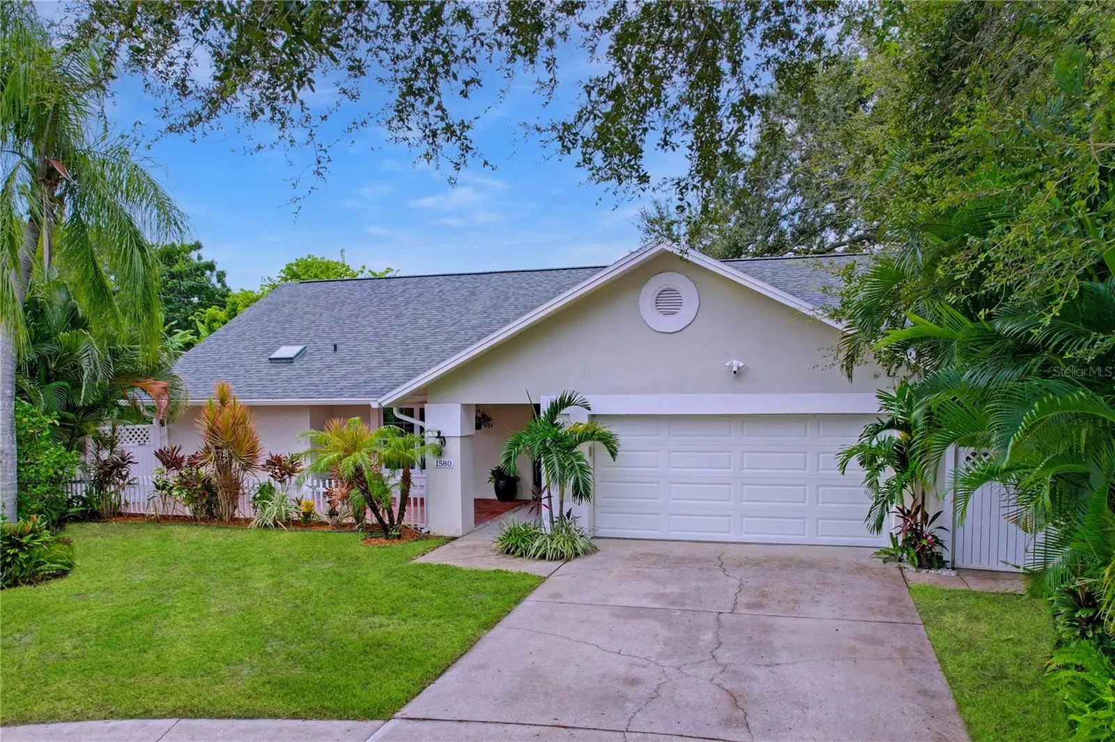 1580 SADDLE CT
