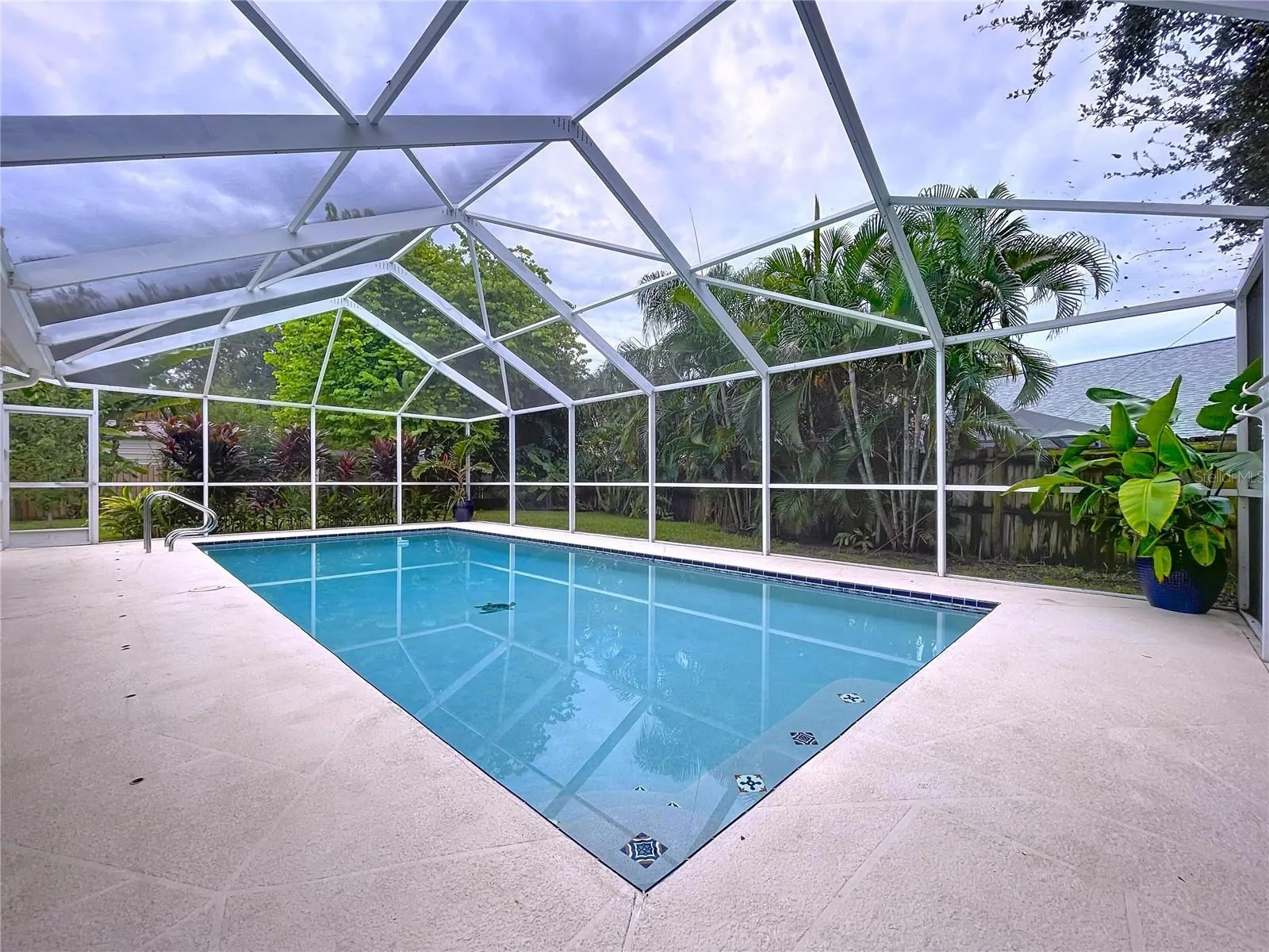 1580 SADDLE CT