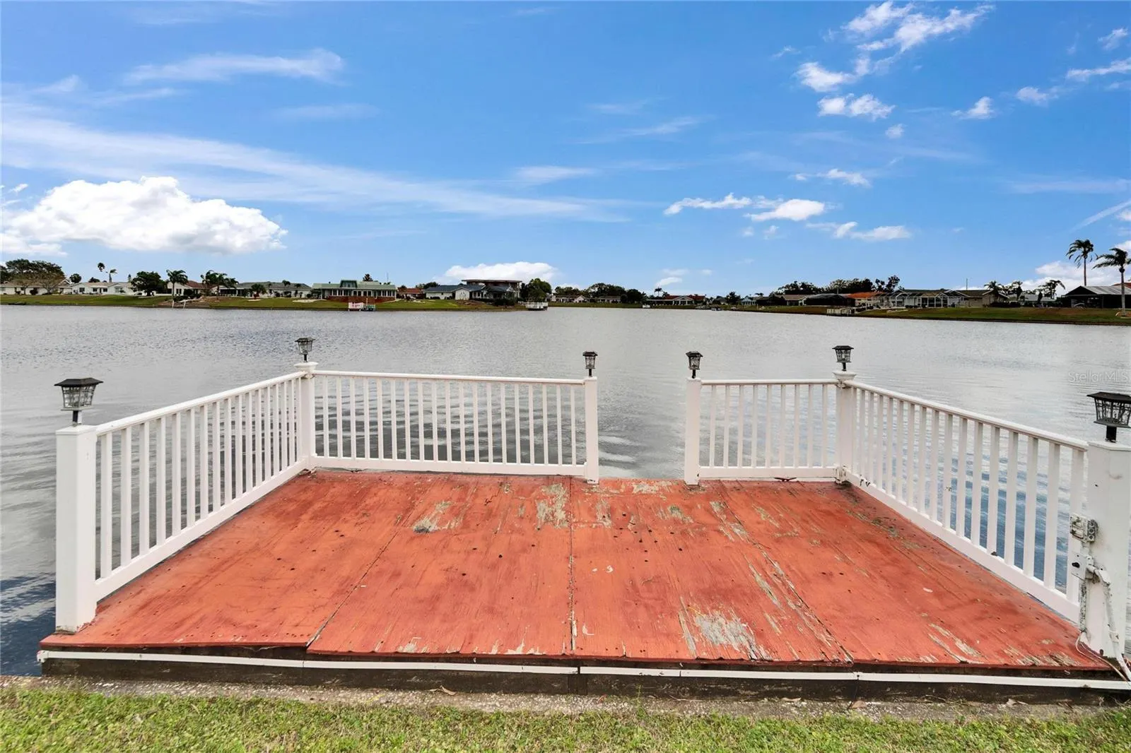 1518 NEW BEDFORD DR