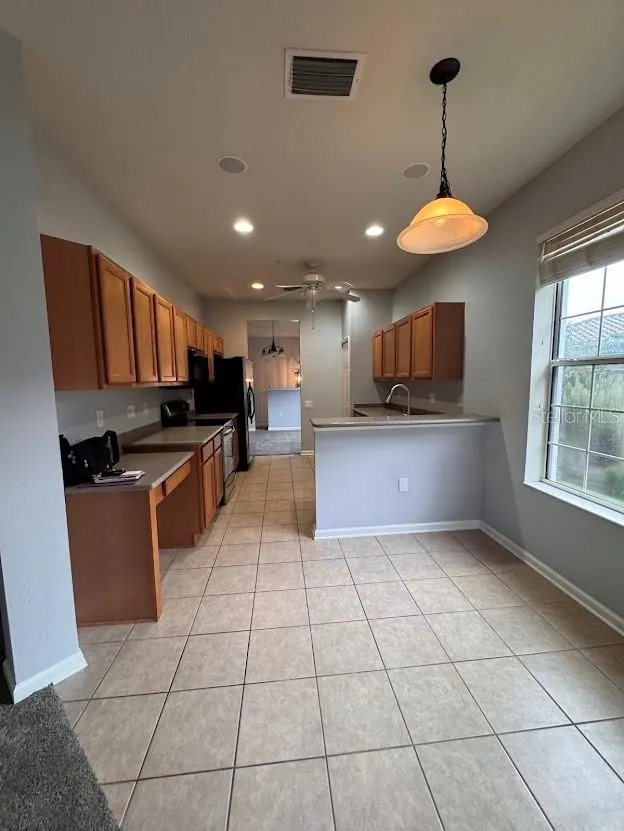 829 LANTERN WAY #829, #829