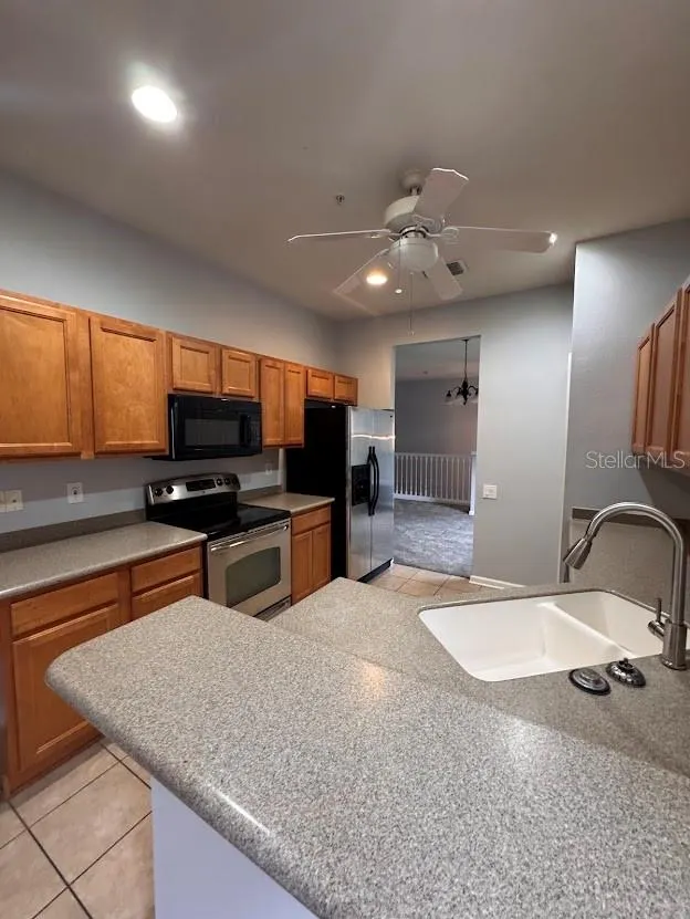 829 LANTERN WAY #829, #829