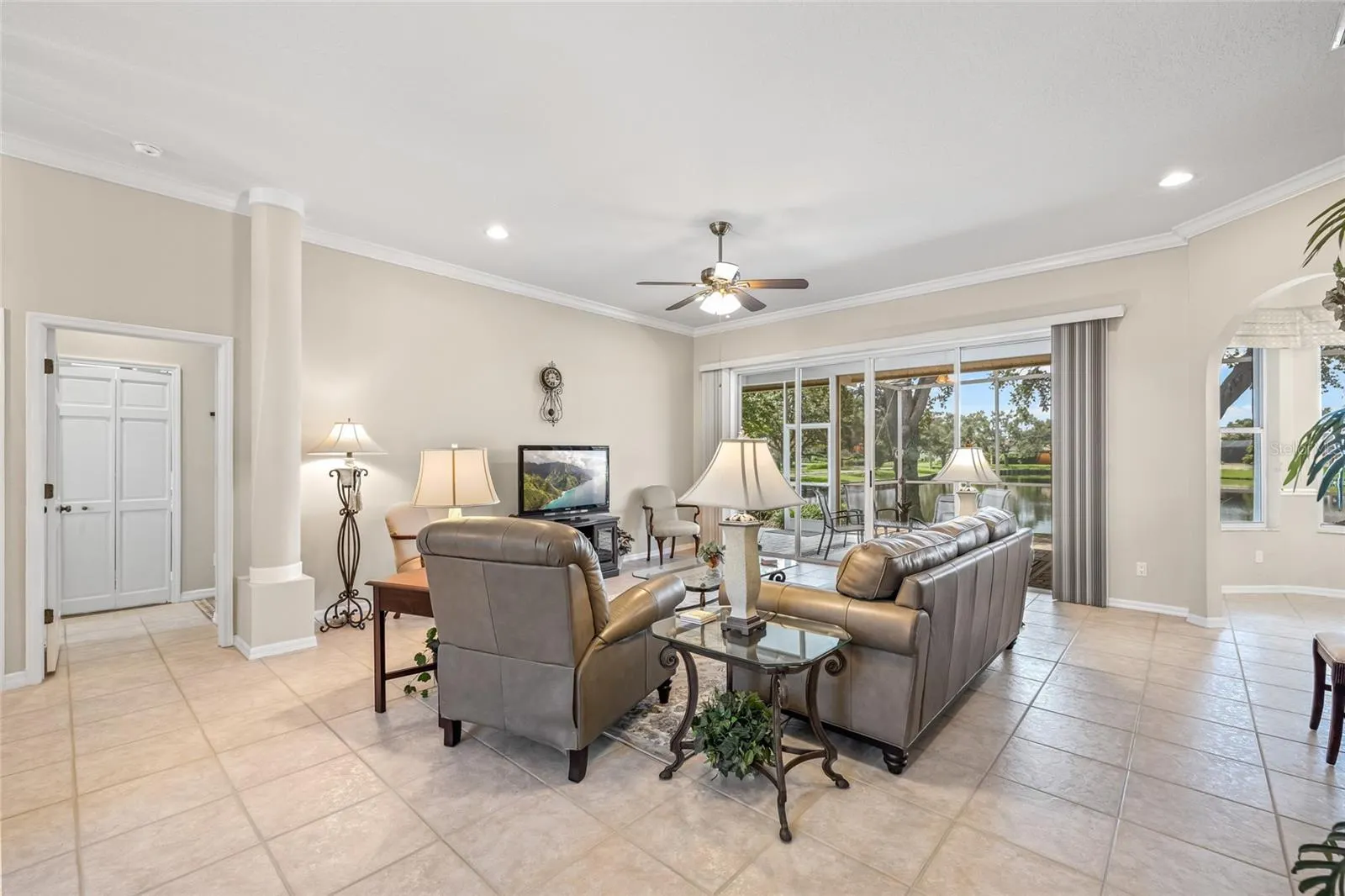 1156 DARLINGTON OAK DR NE
