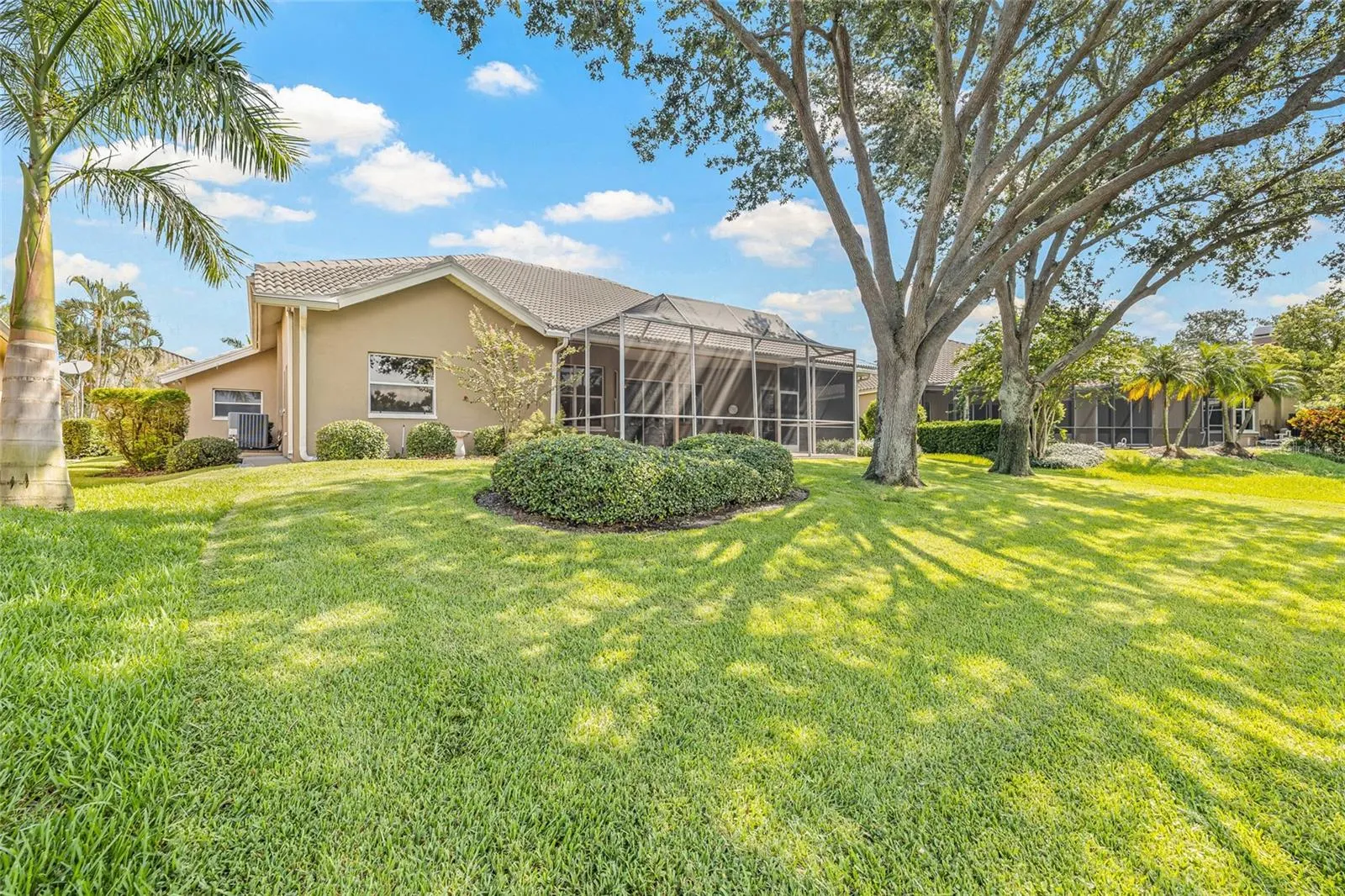 1156 DARLINGTON OAK DR NE