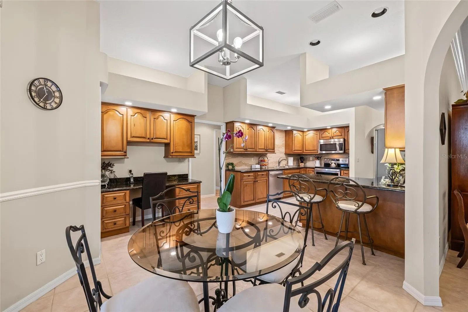 1156 DARLINGTON OAK DR NE