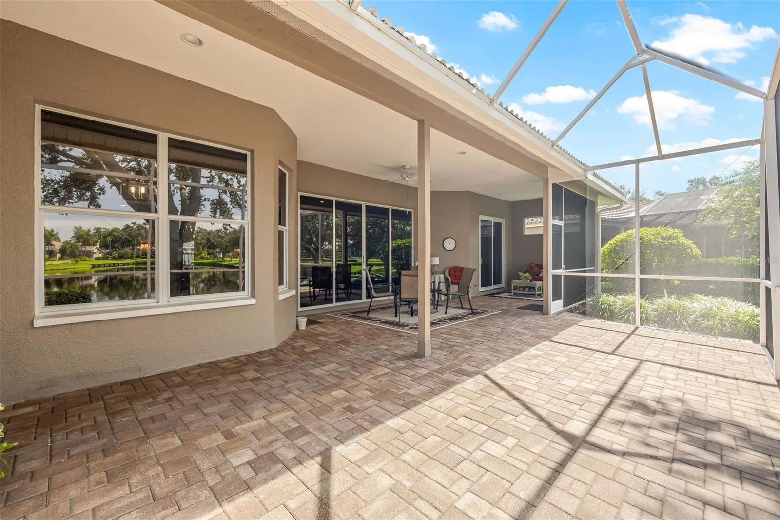 1156 DARLINGTON OAK DR NE
