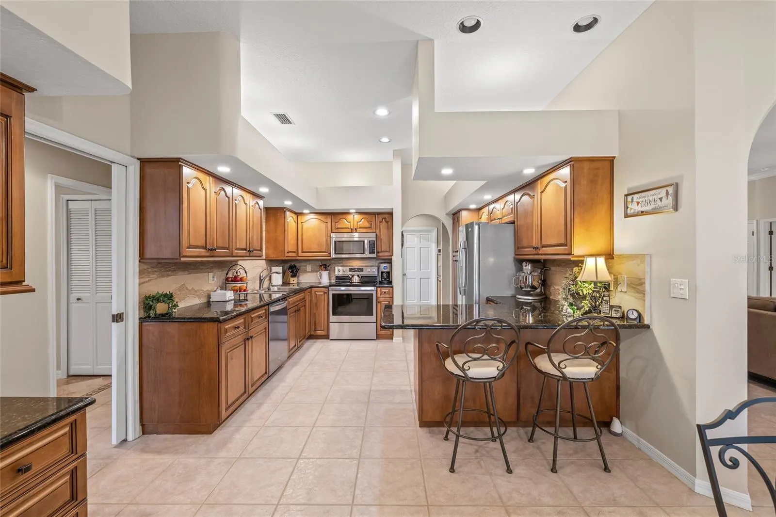 1156 DARLINGTON OAK DR NE