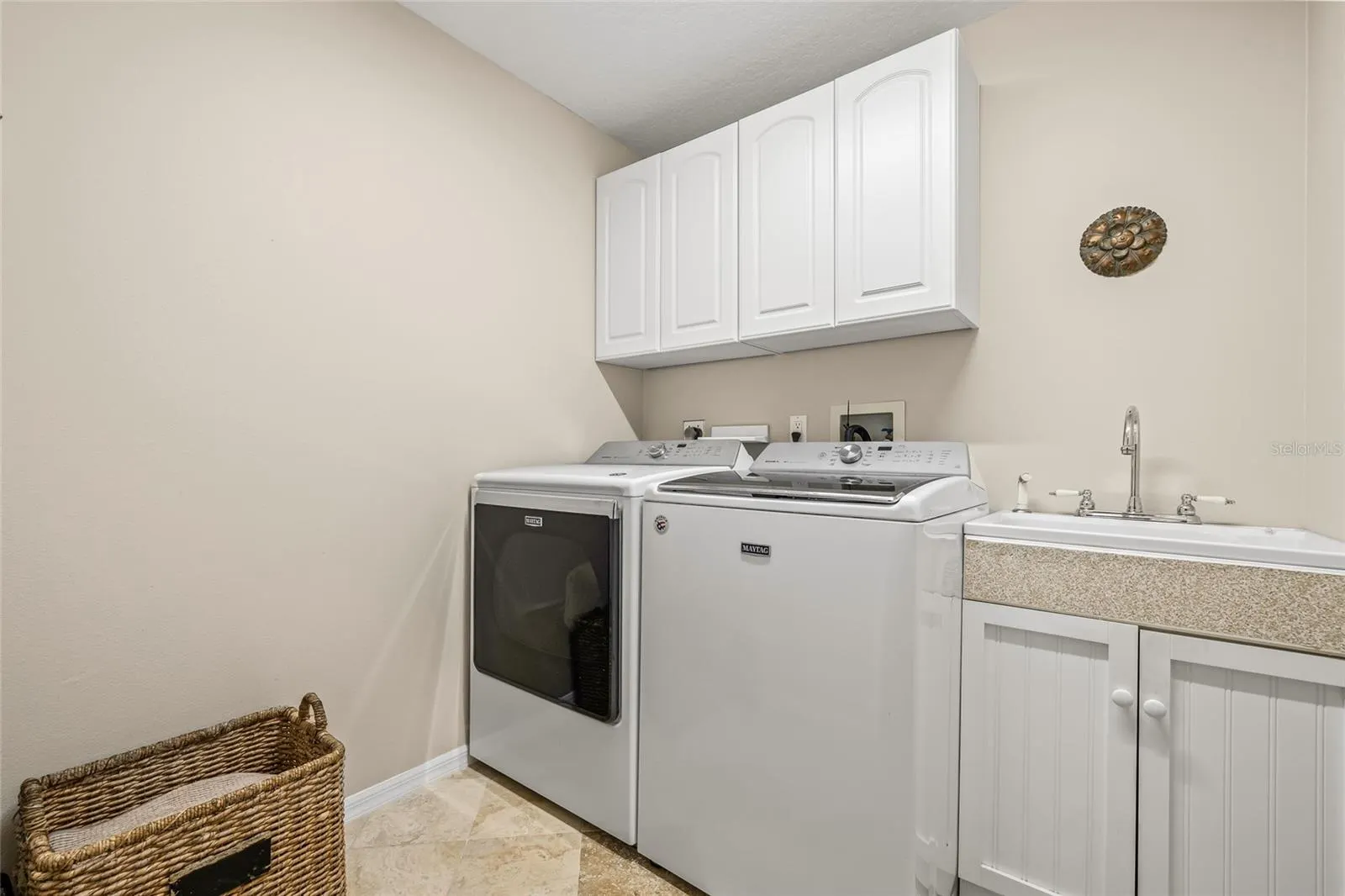 1156 DARLINGTON OAK DR NE