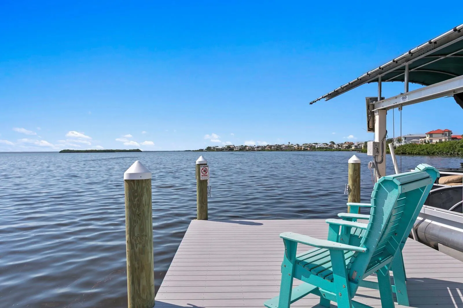 1632 SEA BREEZE DR