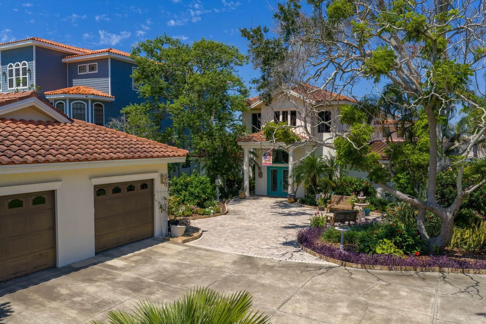1632 SEA BREEZE DR