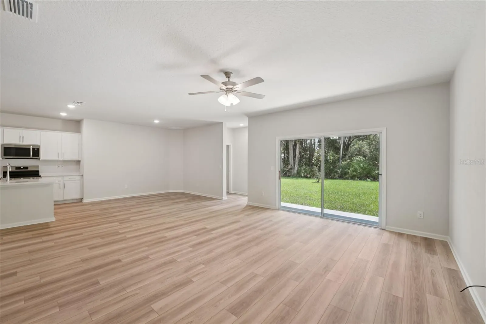46 POPLAR DR