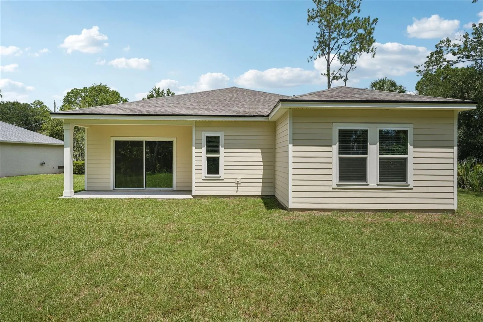 46 POPLAR DR