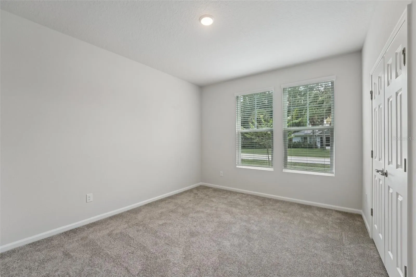 46 POPLAR DR