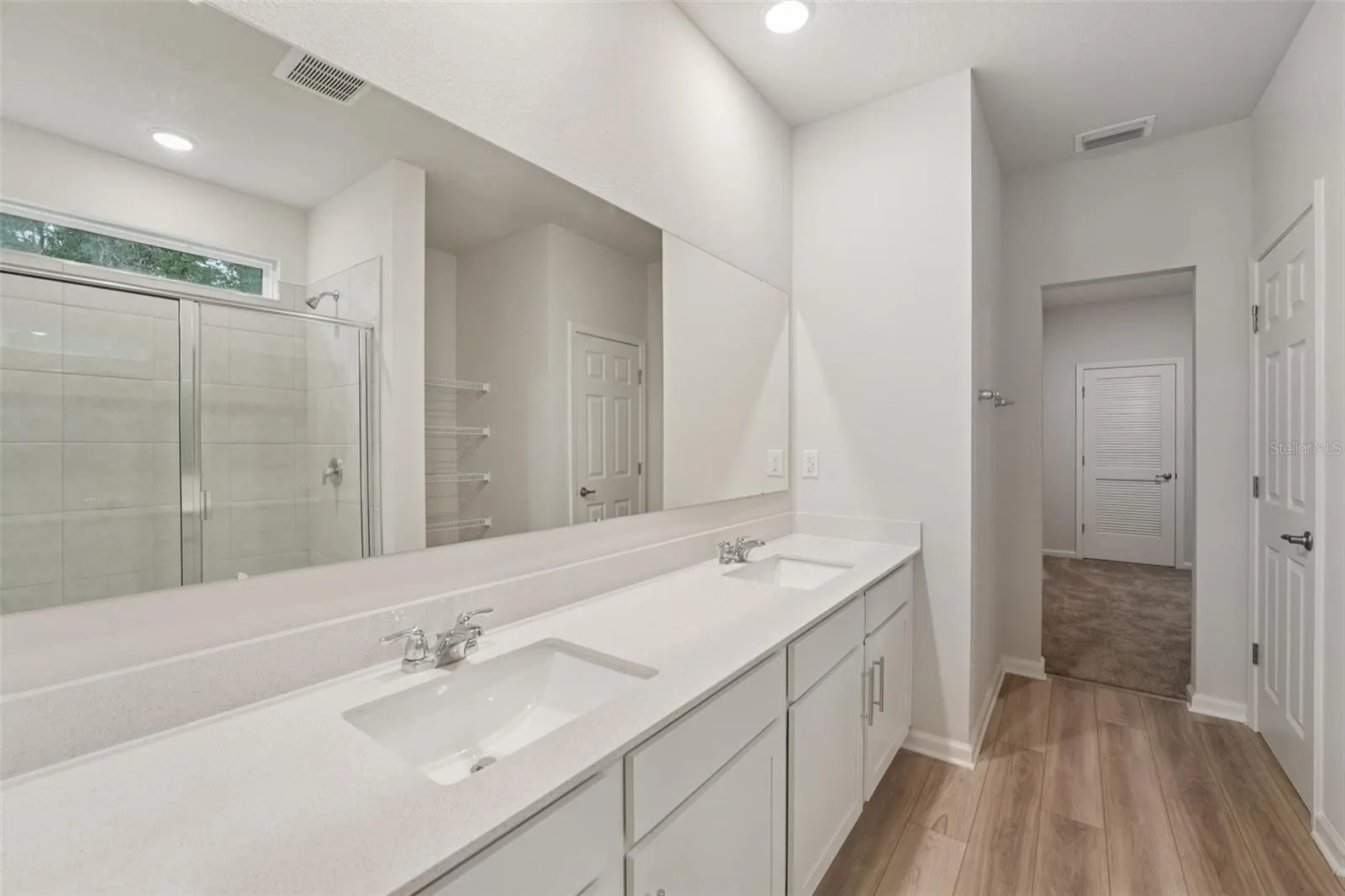 46 POPLAR DR