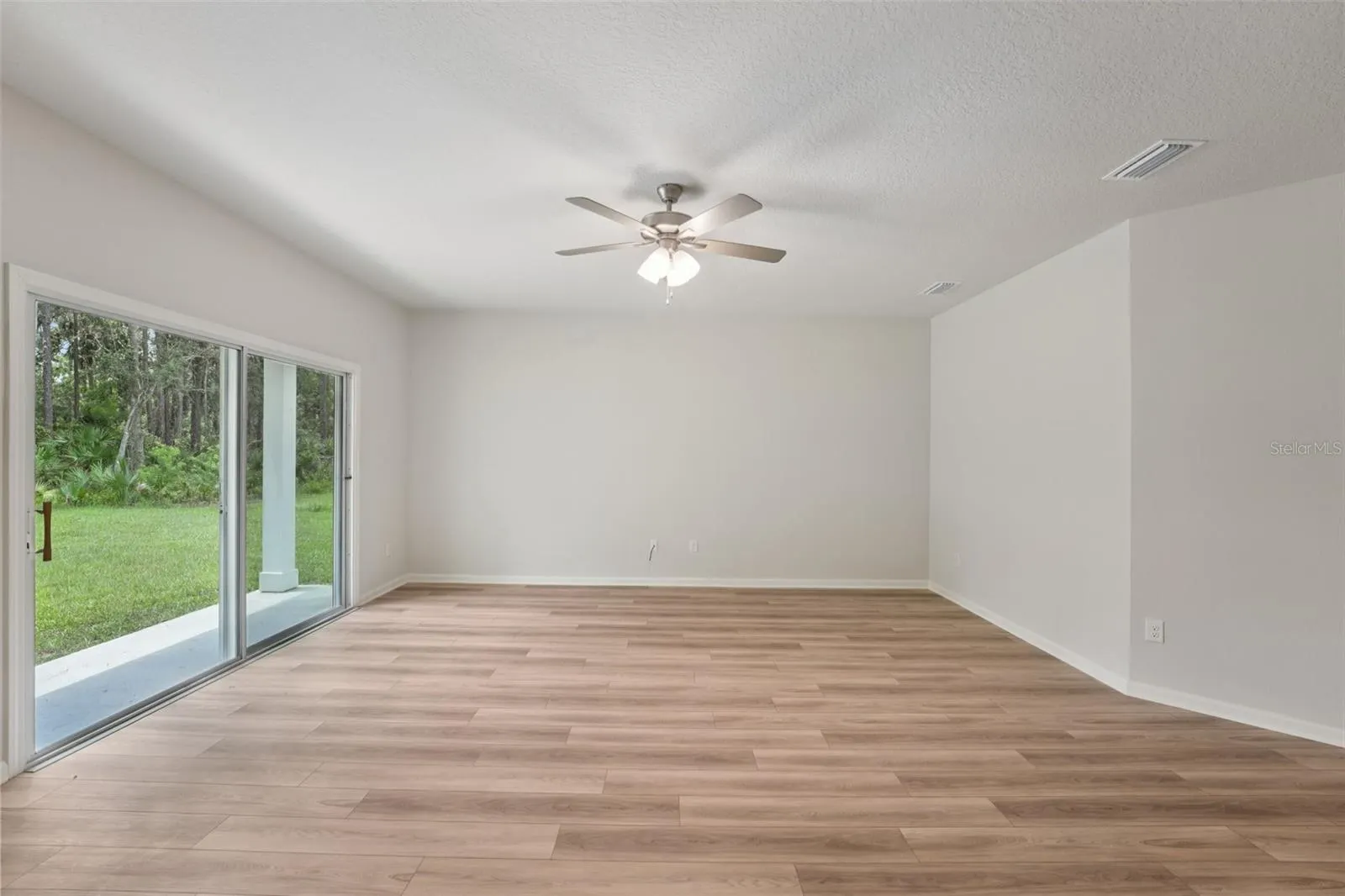 46 POPLAR DR