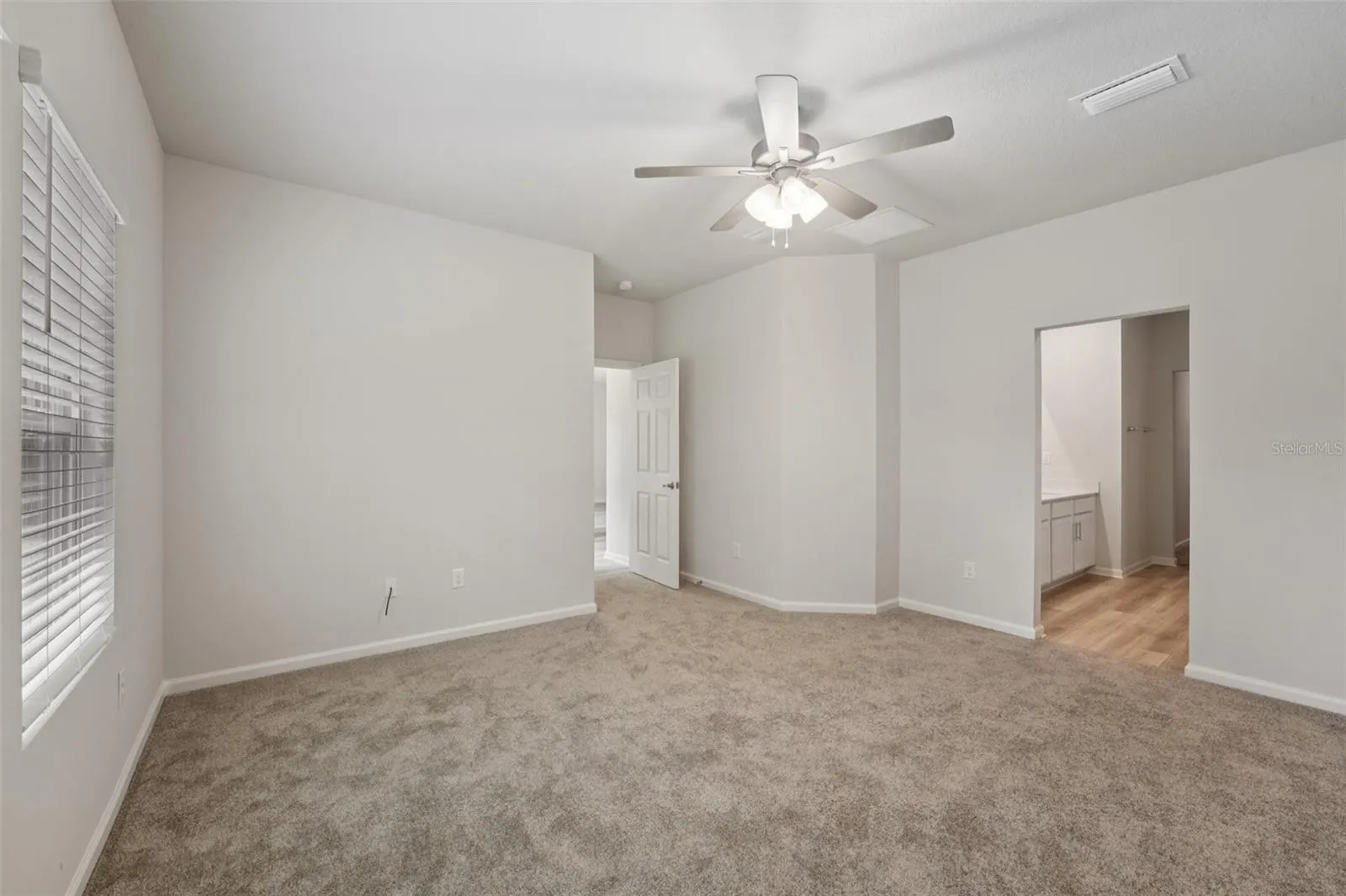 46 POPLAR DR