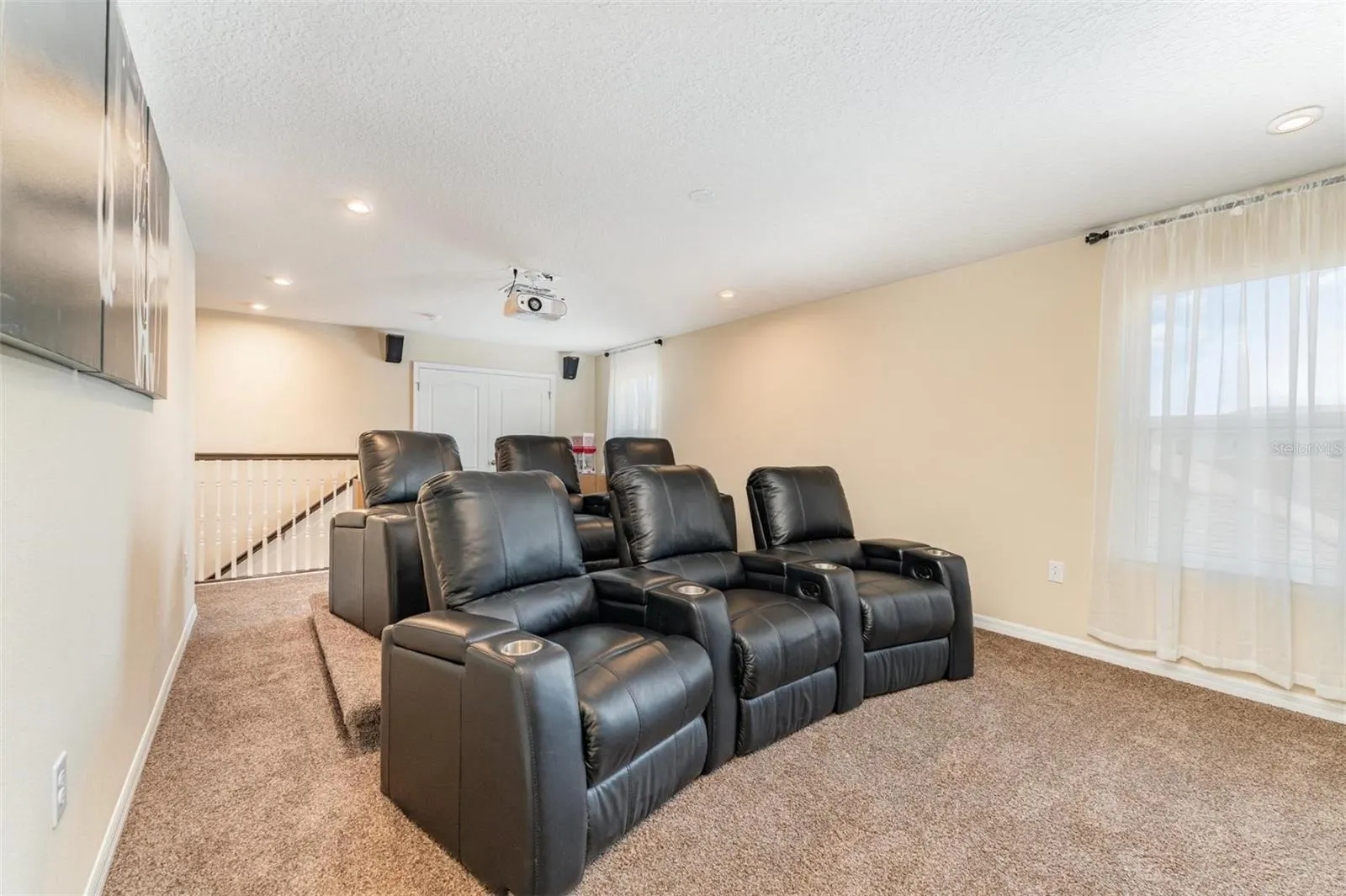392 SUMMER SQUALL RD