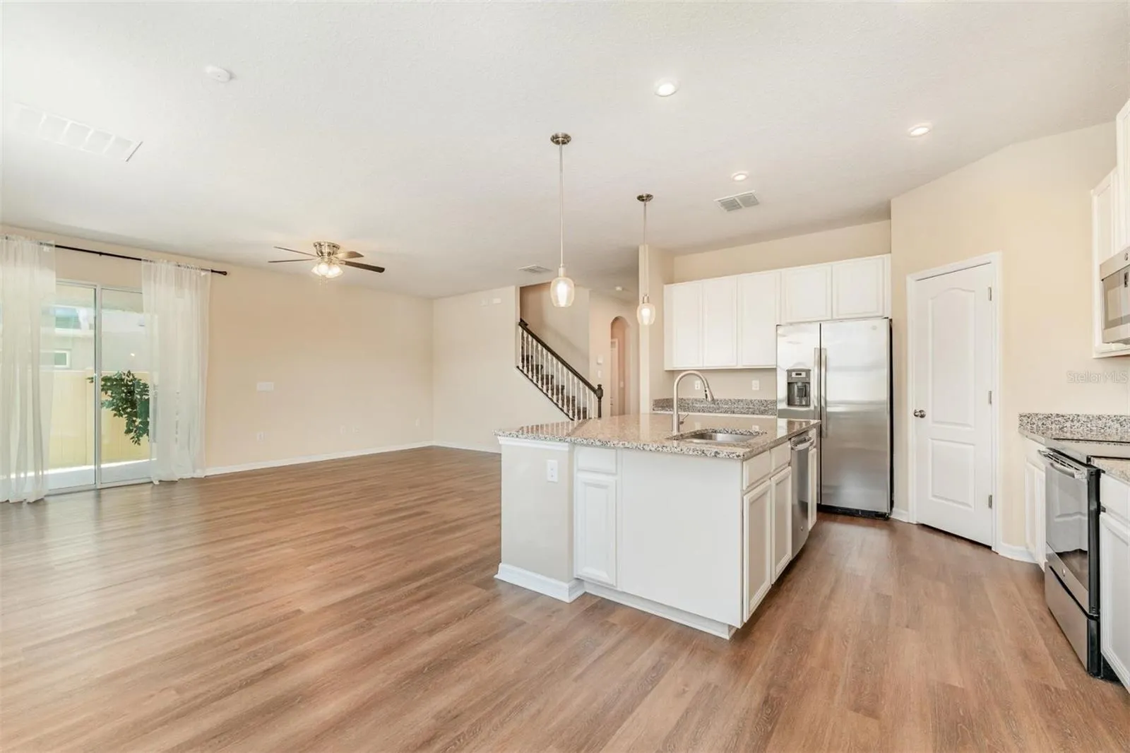 392 SUMMER SQUALL RD