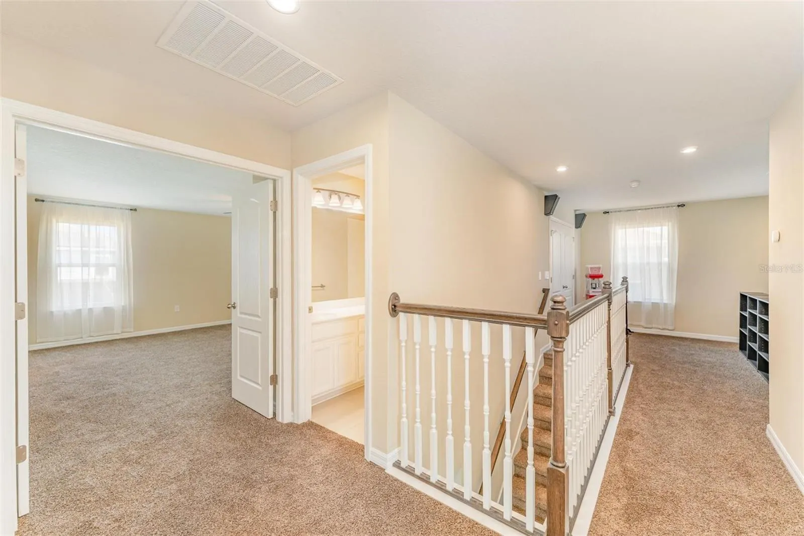 392 SUMMER SQUALL RD