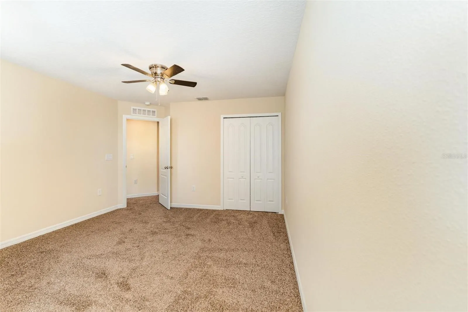 392 SUMMER SQUALL RD