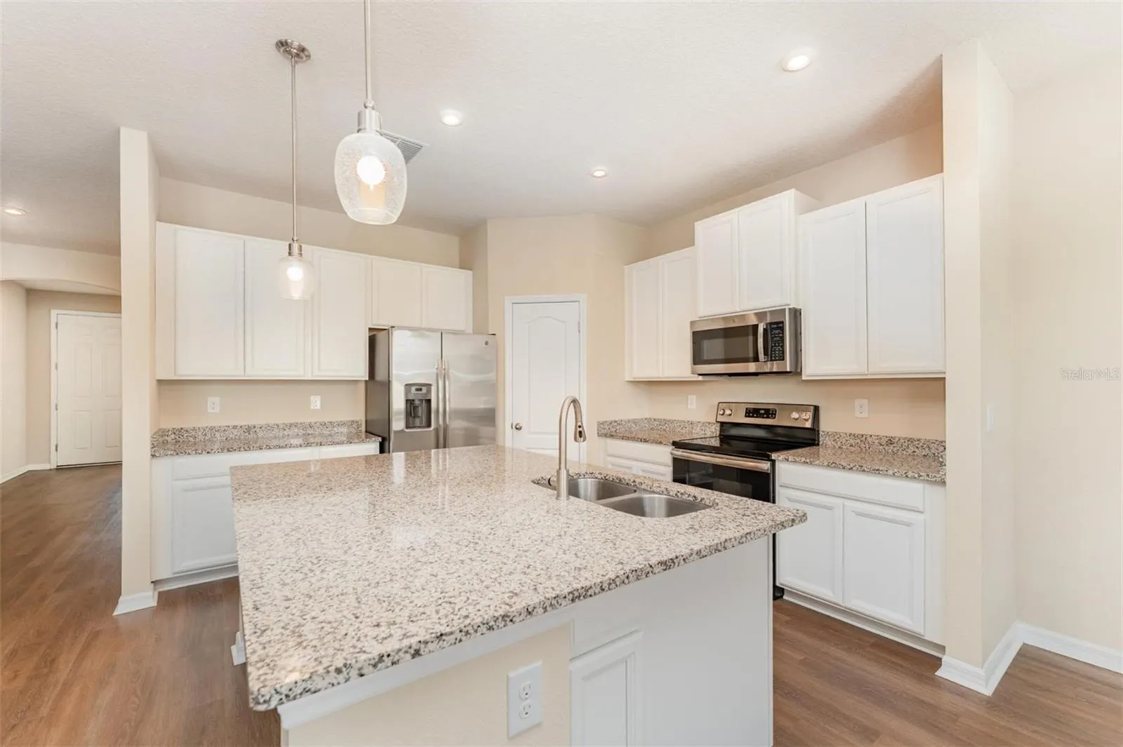 392 SUMMER SQUALL RD