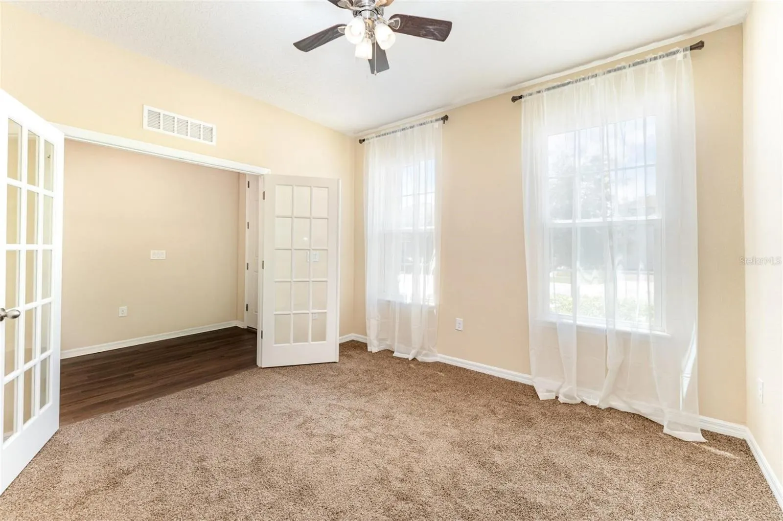 392 SUMMER SQUALL RD