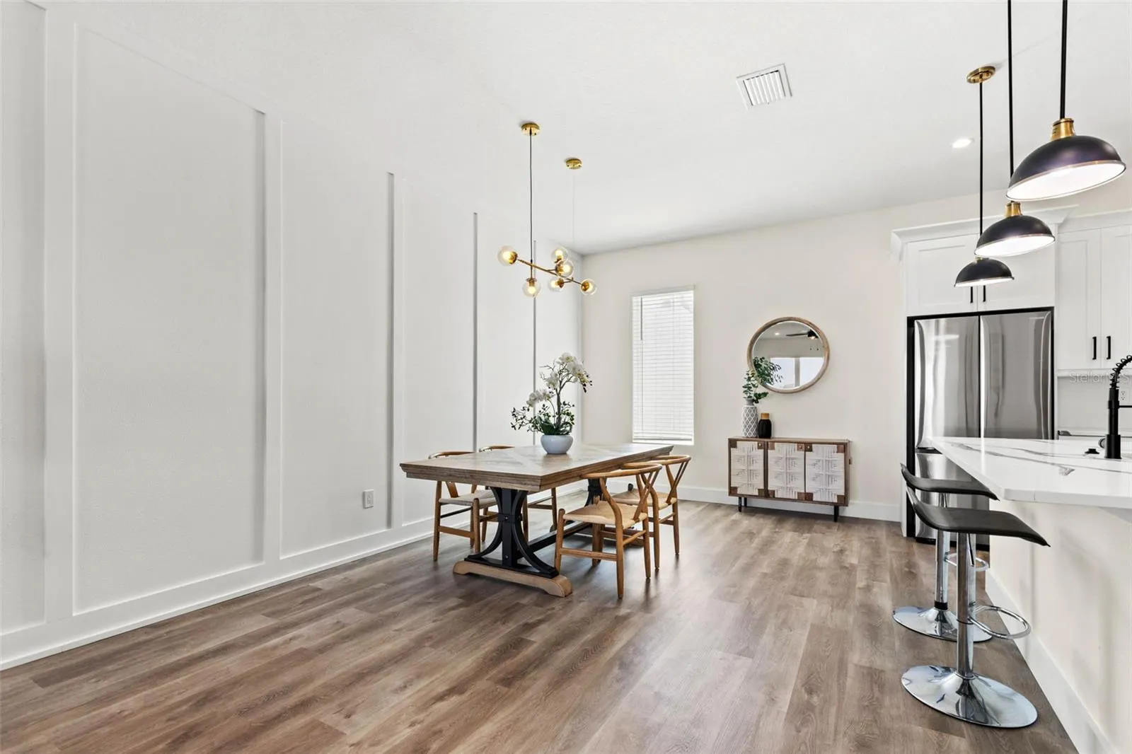 121 E WARREN AVE #1, #1