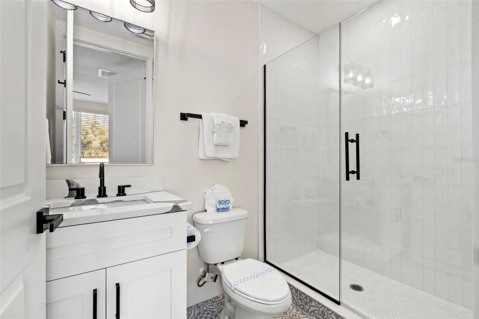 121 E WARREN AVE #1, #1