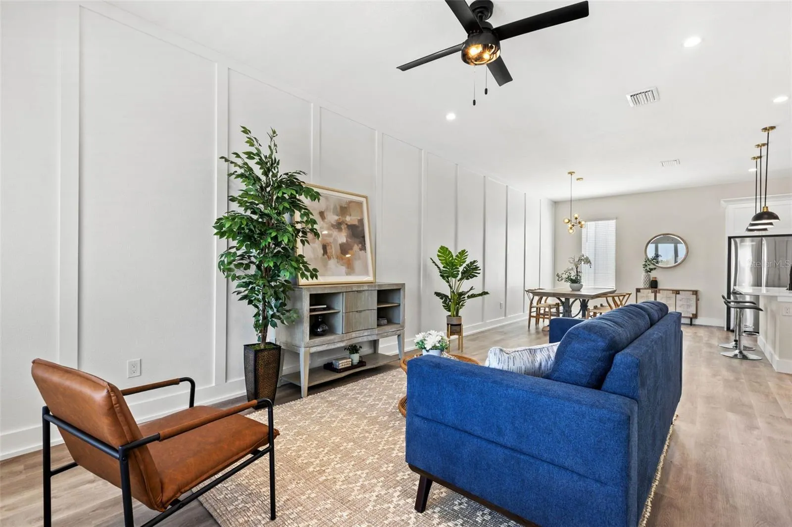 121 E WARREN AVE #1, #1