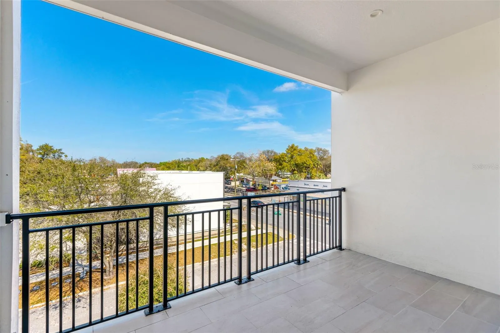 121 E WARREN AVE #1, #1
