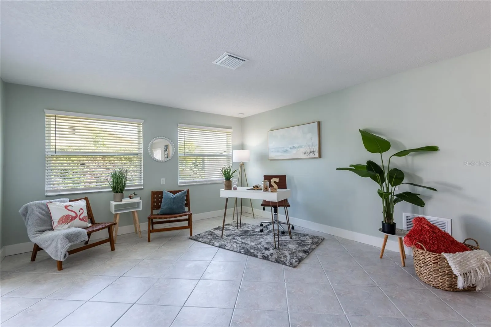 2276 CAROLYN DR