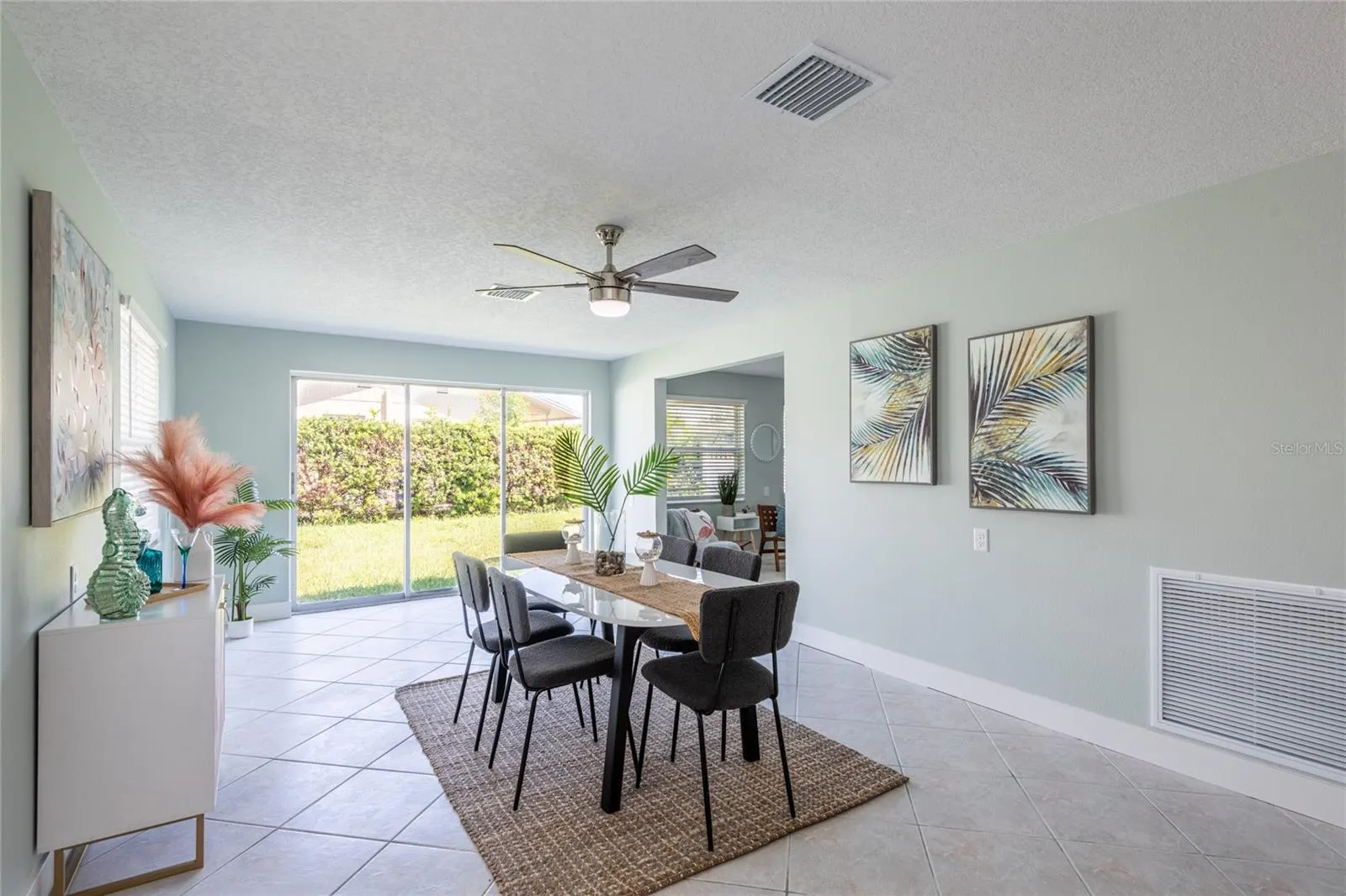 2276 CAROLYN DR