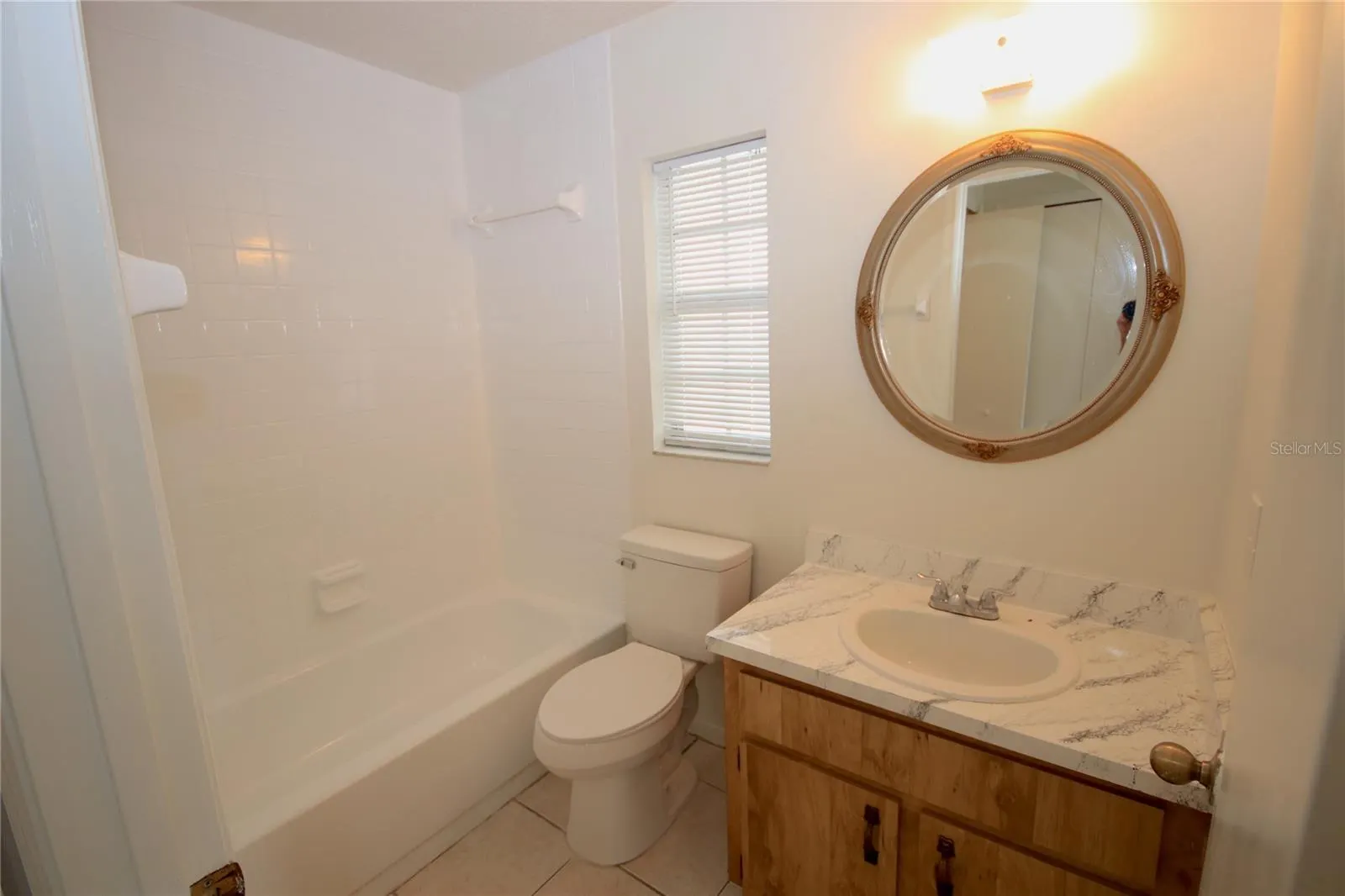 3249 BLOOMINGDALE VILLAS CT