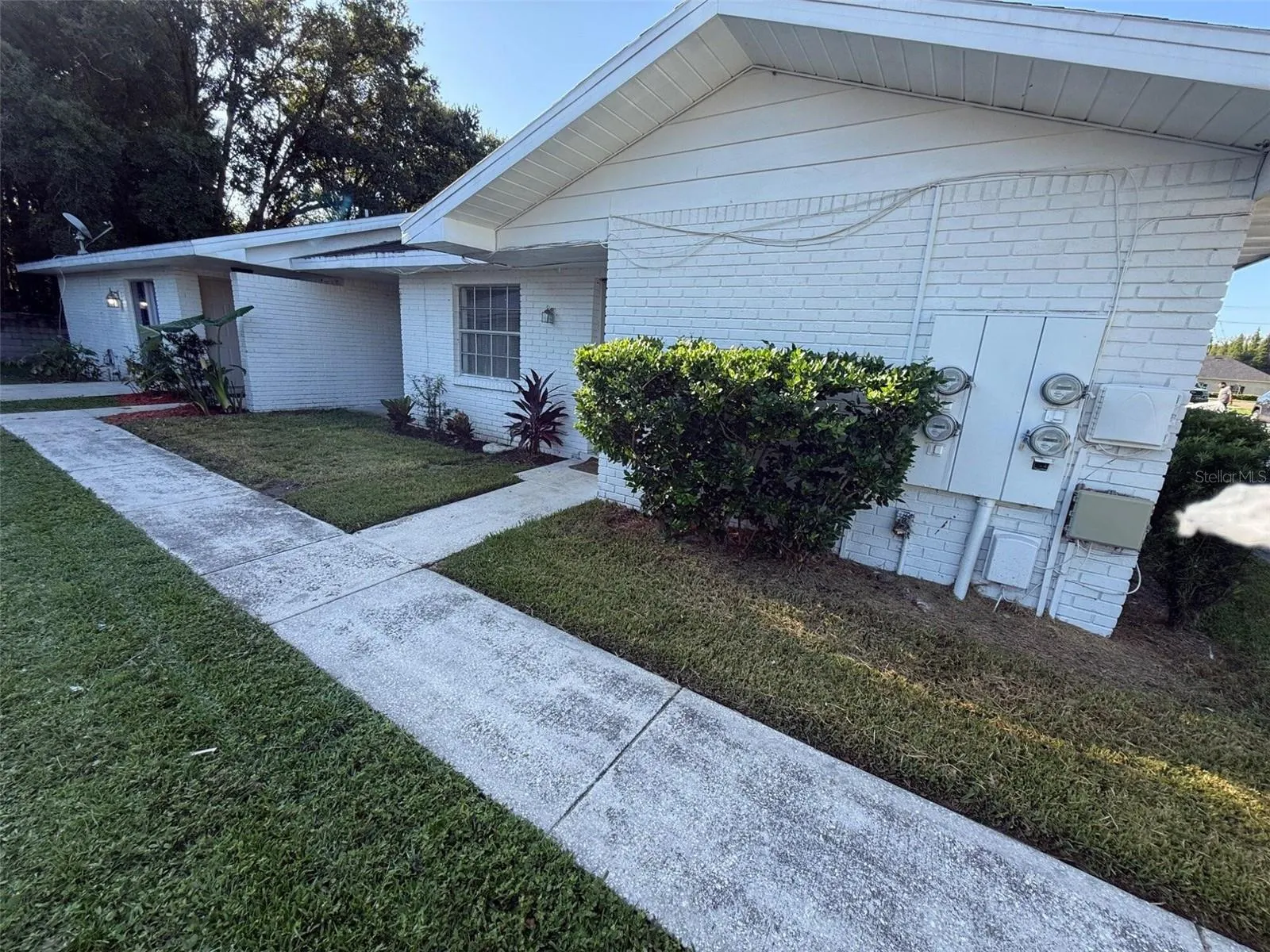 3249 BLOOMINGDALE VILLAS CT