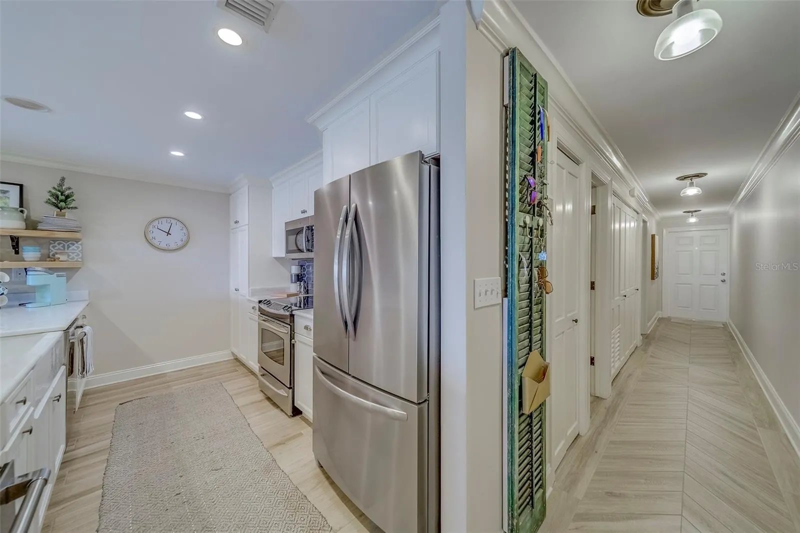 2250 GULF BLVD #B2, #B2