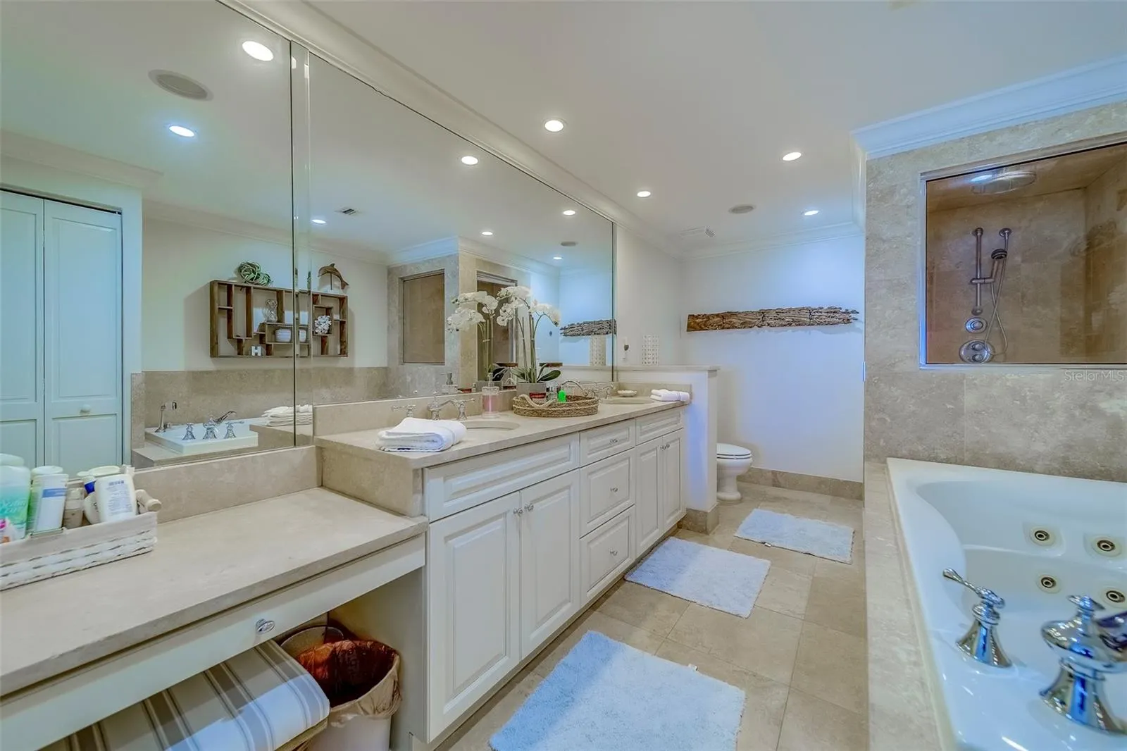 2250 GULF BLVD #B2, #B2
