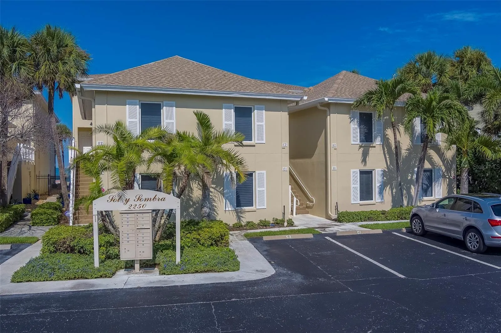 2250 GULF BLVD #B2, #B2
