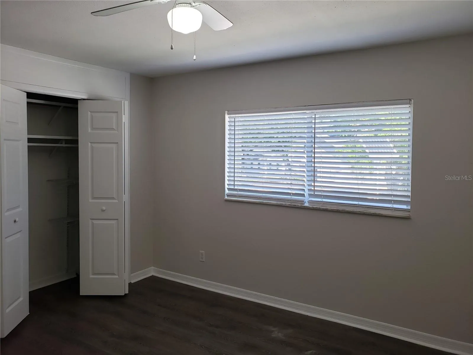 3206 W AZEELE ST #219, #219