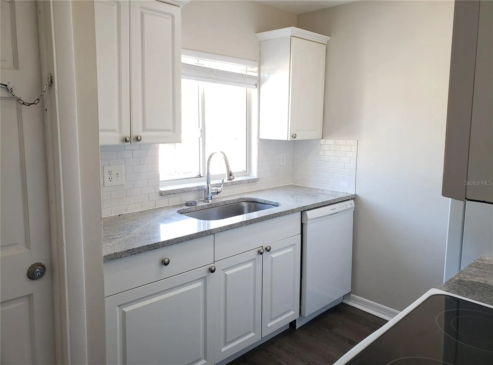 3206 W AZEELE ST #219, #219
