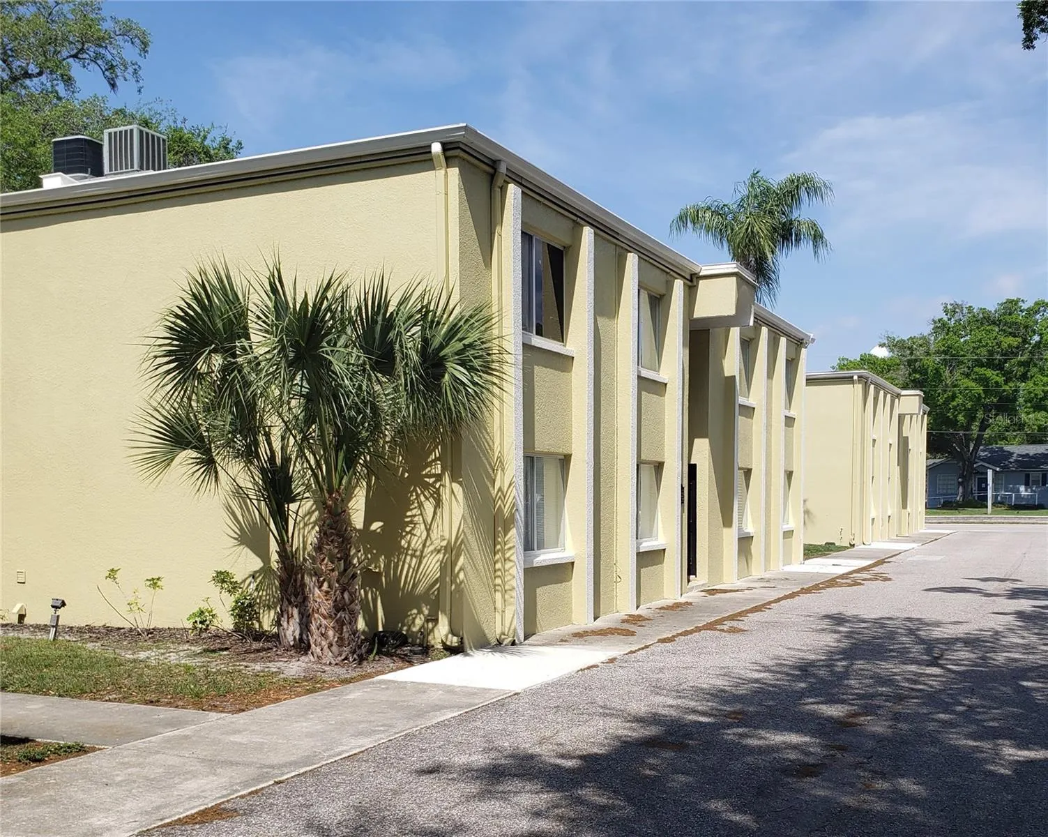 3206 W AZEELE ST #219, #219