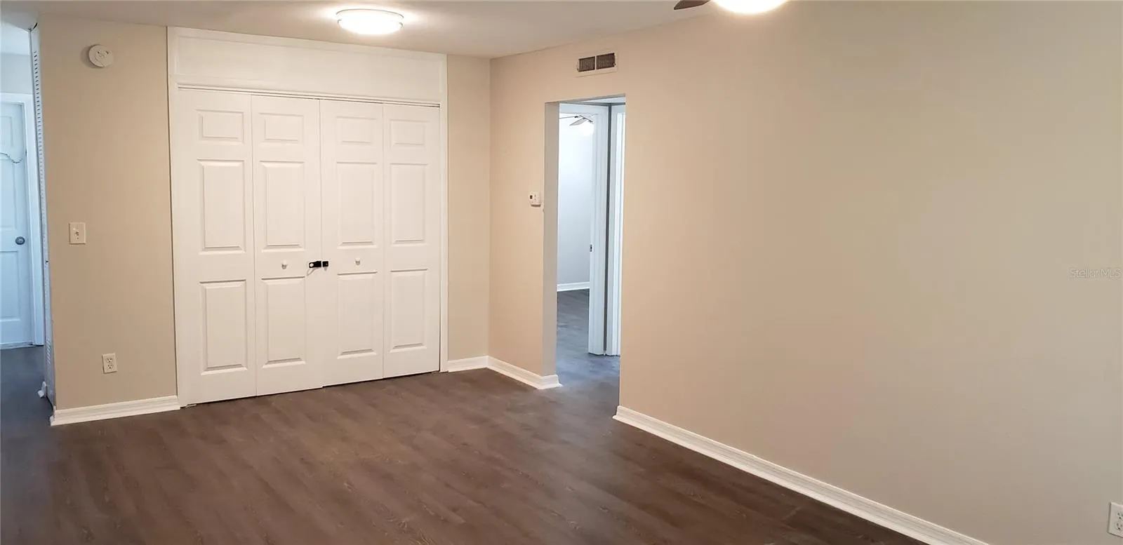 3206 W AZEELE ST #219, #219